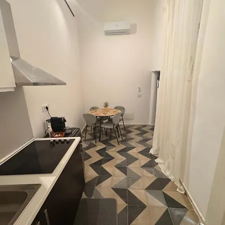 アパート La Casa Nel Borgo バーリ